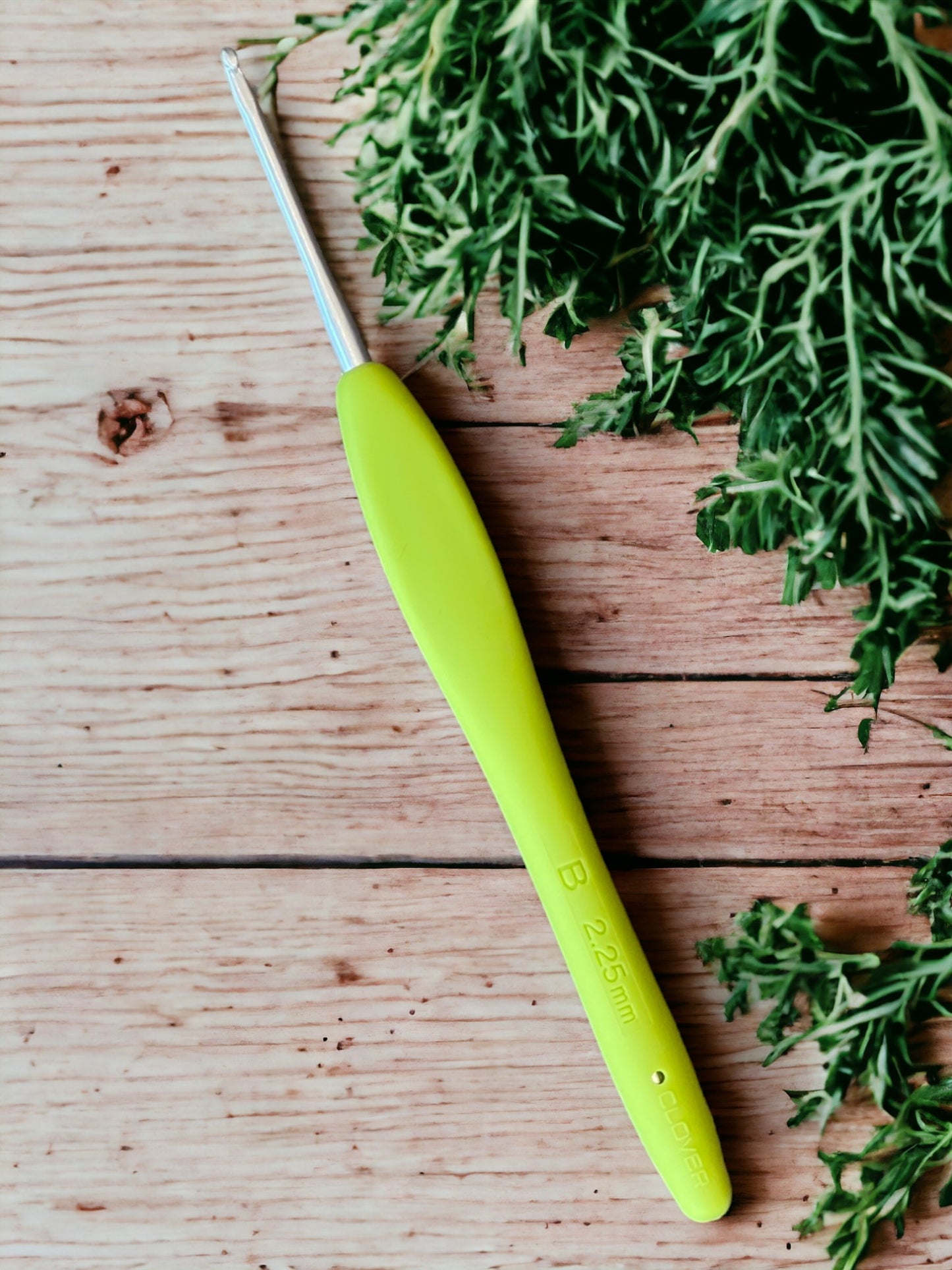 Clover Amour Individual Crochet Hook