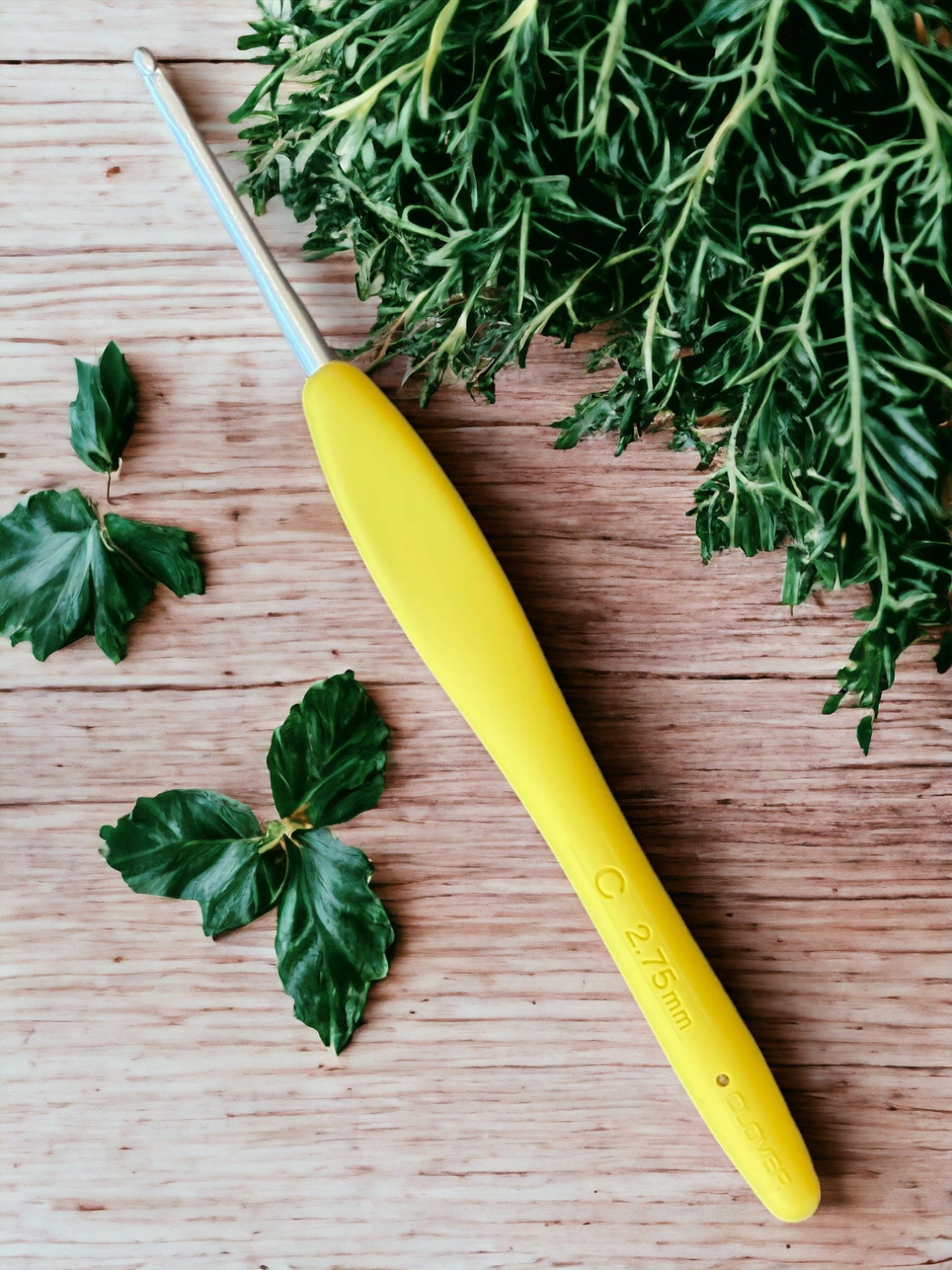 Clover Amour Individual Crochet Hook