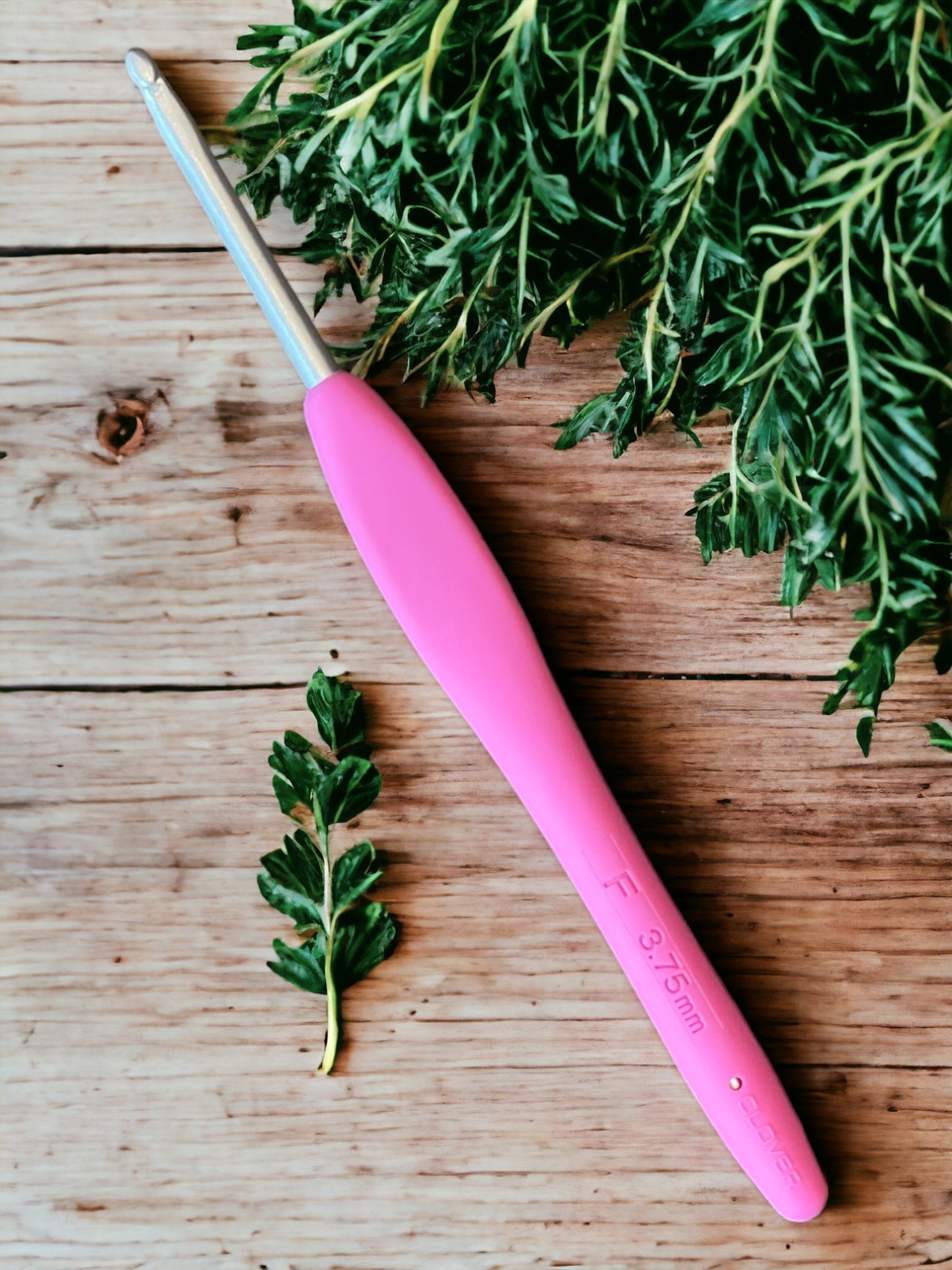 Clover Amour Individual Crochet Hook