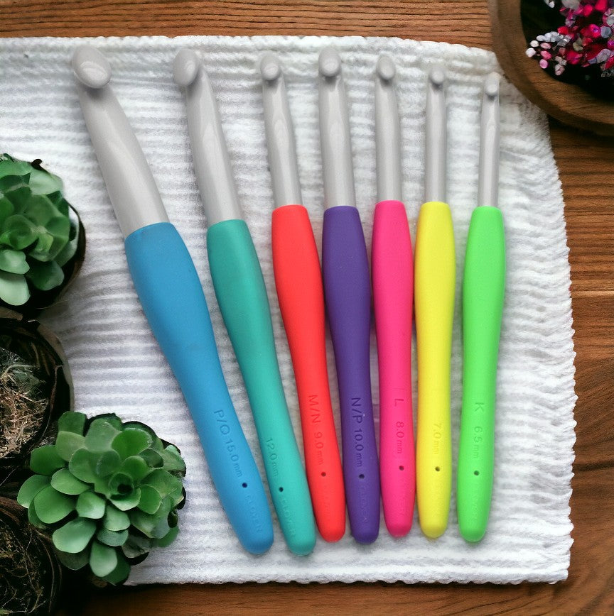 Clover Amour Individual Crochet Hook